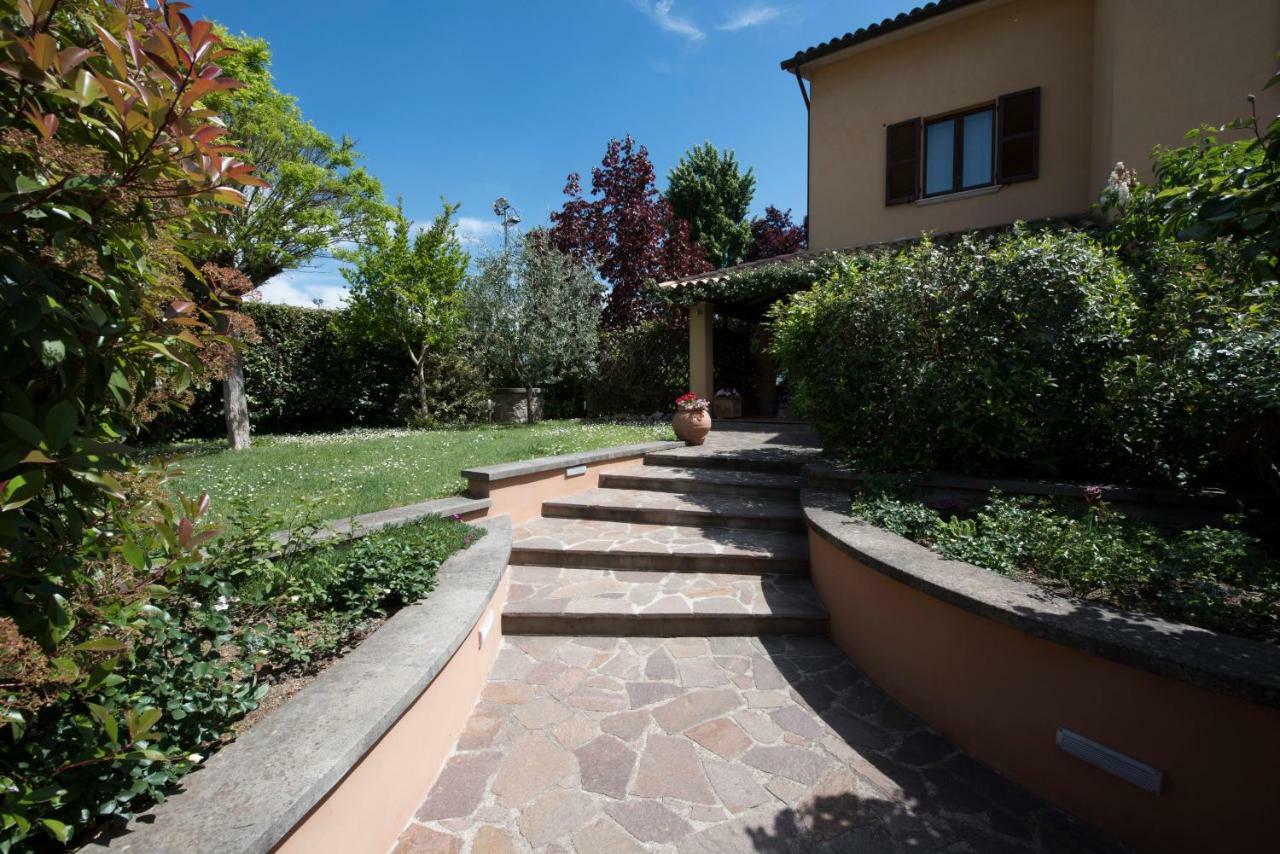 Casa Angolo Delle Rose ออร์เวียโต ภายนอก รูปภาพ