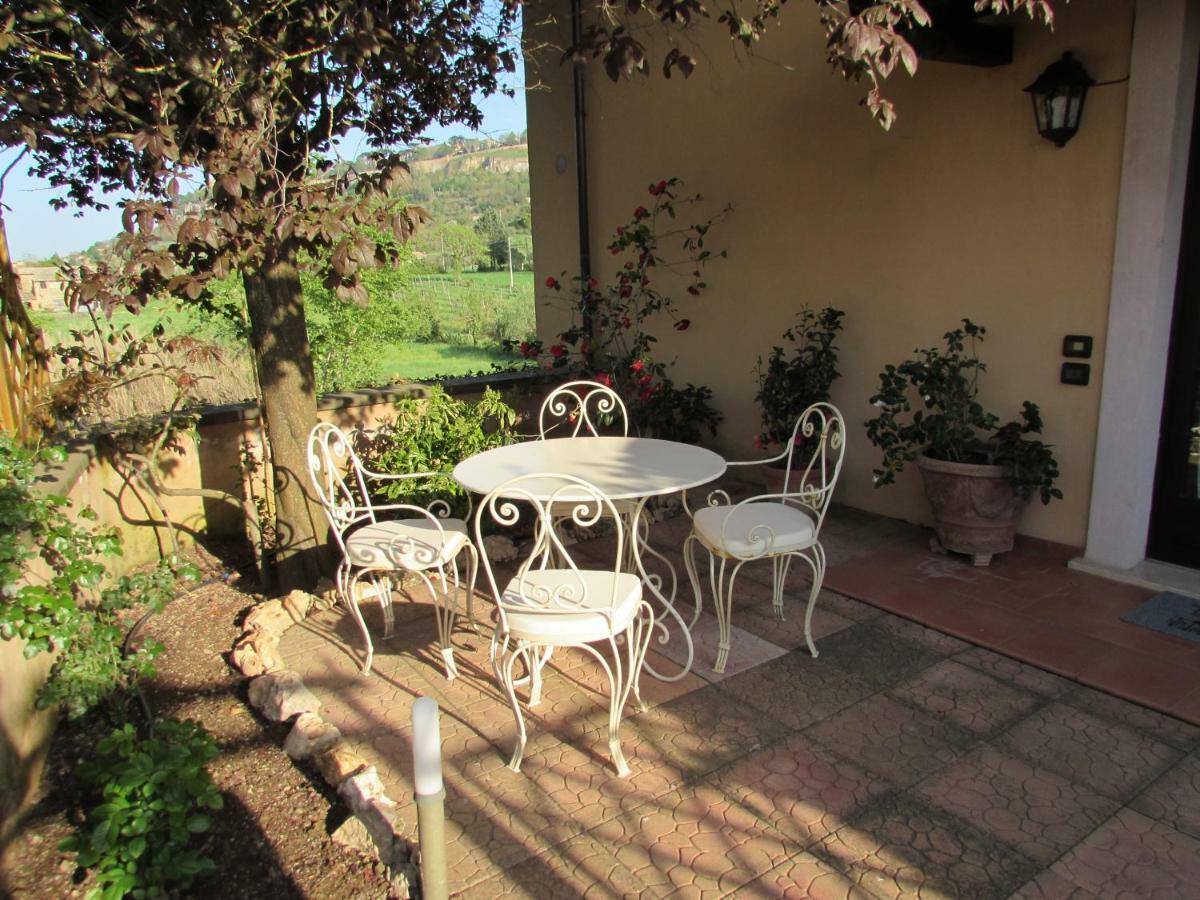 Casa Angolo Delle Rose ออร์เวียโต ภายนอก รูปภาพ