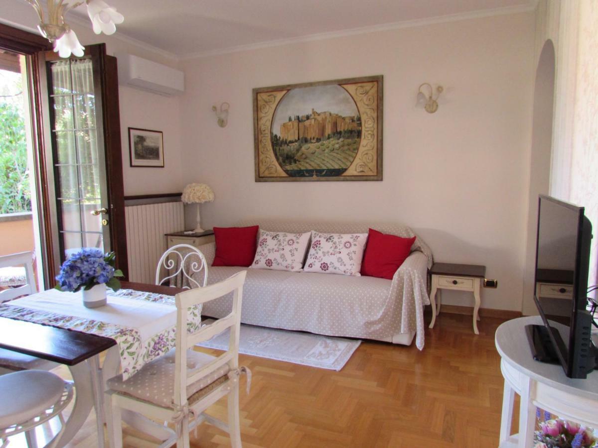 Casa Angolo Delle Rose ออร์เวียโต ภายนอก รูปภาพ