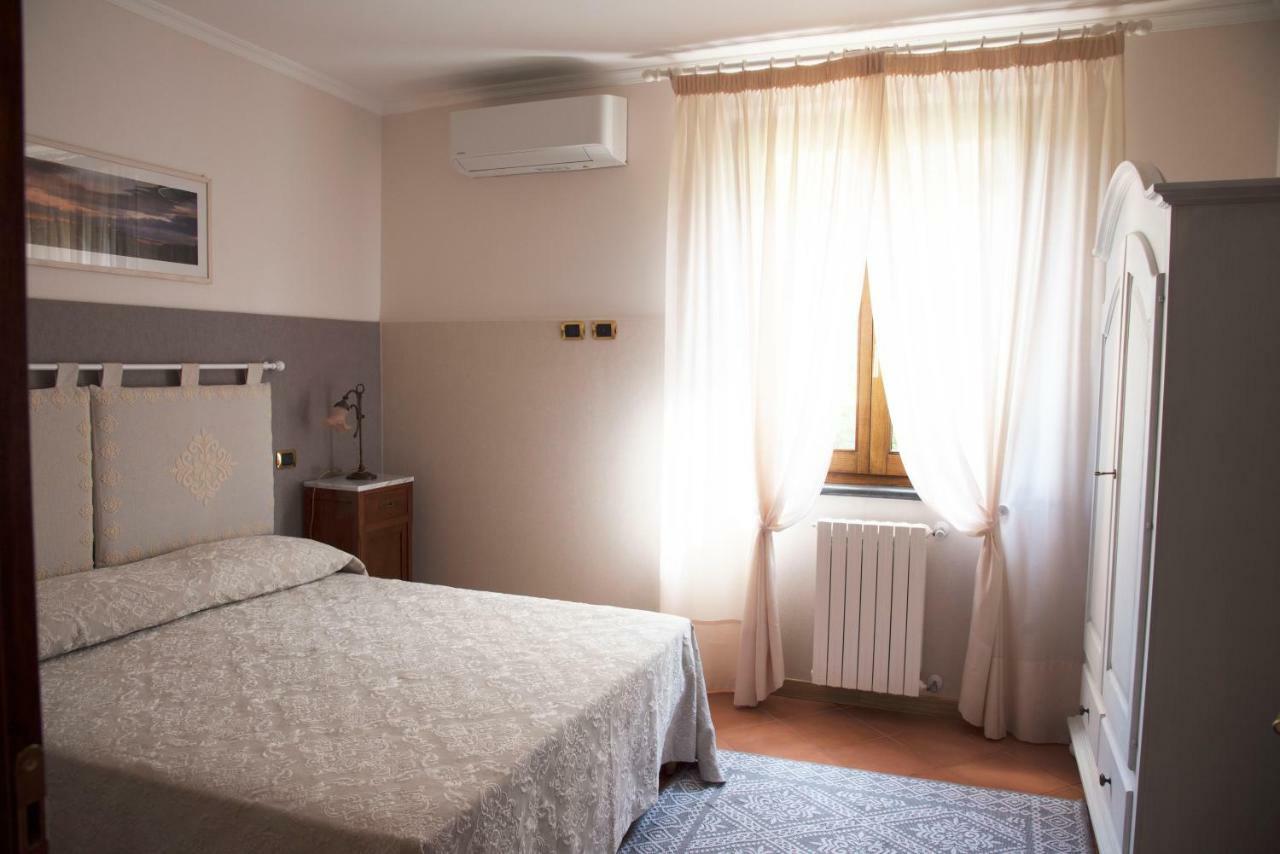 Casa Angolo Delle Rose ออร์เวียโต ภายนอก รูปภาพ
