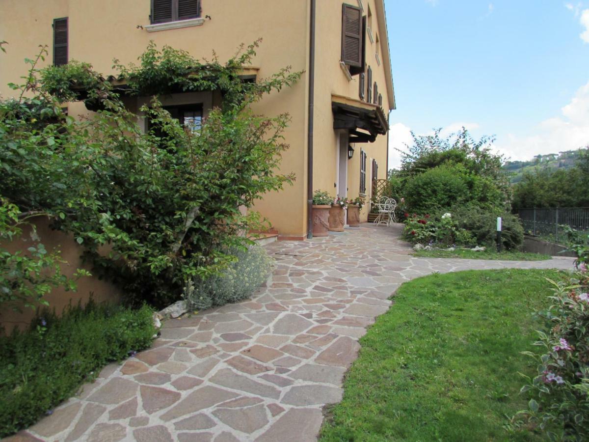 Casa Angolo Delle Rose ออร์เวียโต ภายนอก รูปภาพ