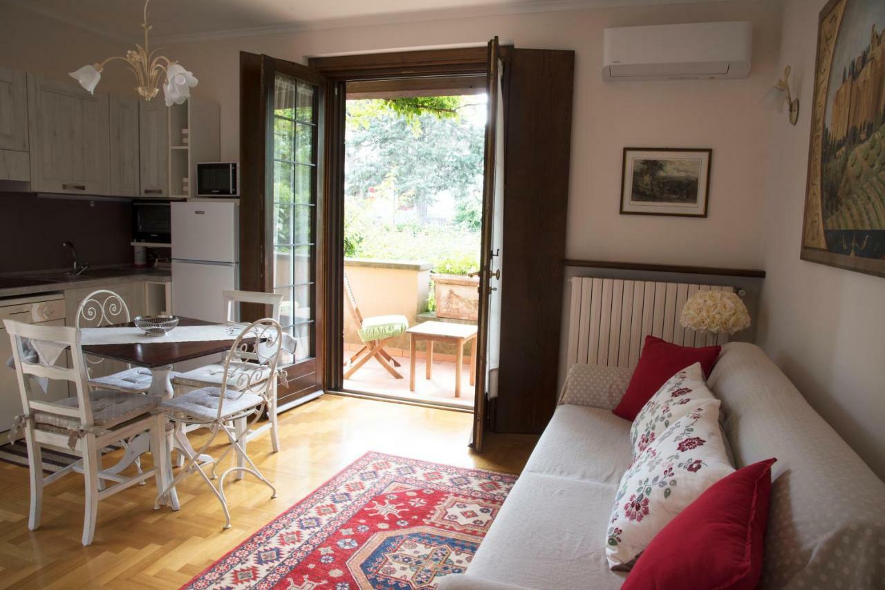 Casa Angolo Delle Rose ออร์เวียโต ภายนอก รูปภาพ